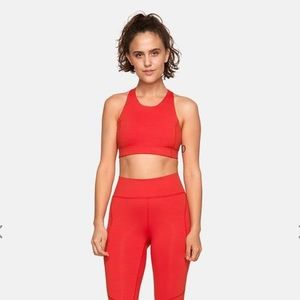 NWT Outdoor Voices TechSweat Scarlet Tech Kit